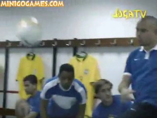 ‪Ronaldinho _ Ronaldo _ C.Ronaldo _ henry and robinho - www.MiniGoGames.Com‬‏