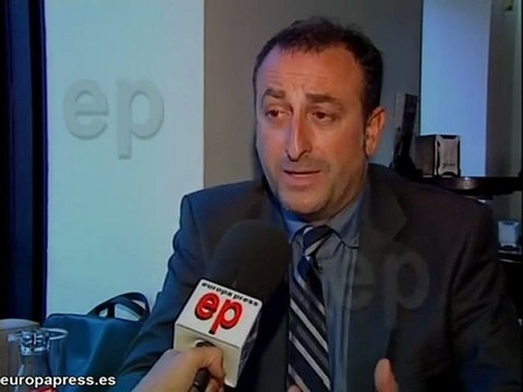 Pareja separada comparte la custodia del perro