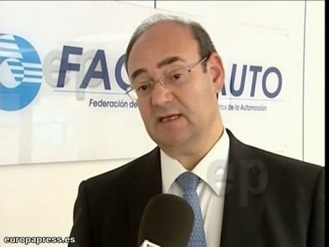 La venta de coches de segunda mano cae un 36%