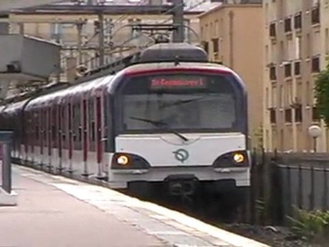 MS61 : Départ de la gare de La Varenne Chennevières sur la ligne A du RER