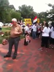The Syrian community in US gathering in front of the white house to support their motherland and the president Bashar Al-Asad
