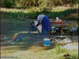 Temporeros rumanos acampan en chabolas