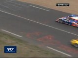 Peugeot 24H du Mans : Le capot de Loïc Duval s'envole