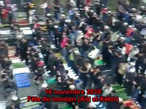 Moscou submergé par les prières musulmanes publiques