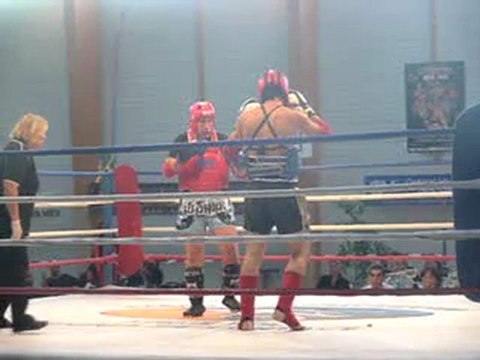 Le Pouliguen Club Cobra Boxe Thaï 1er Gala Boxe Thaï 11 juin 2011 wikinews city & Rencontres Sportives Le Pouliguen pour OMS le Pouliguen vidéo n° 3638