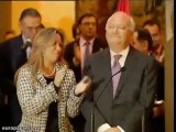 Moratinos no puede reprimir las lágrimas