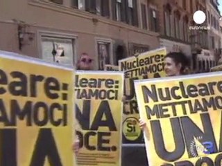 Comienza el pulso contra Silvio Berlusconi.