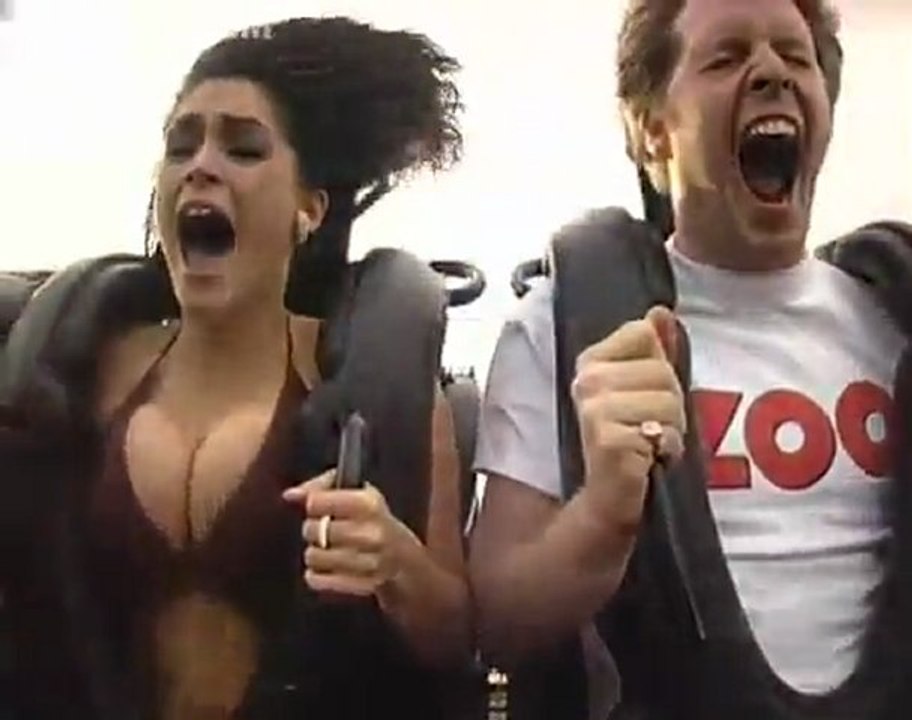 Sexy ZOO Girl Tests Saw Ride at Thorpe Park!