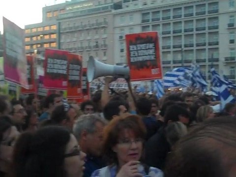 Αγανακτισμένοι στο Σύνταγμα 19η ημέρα