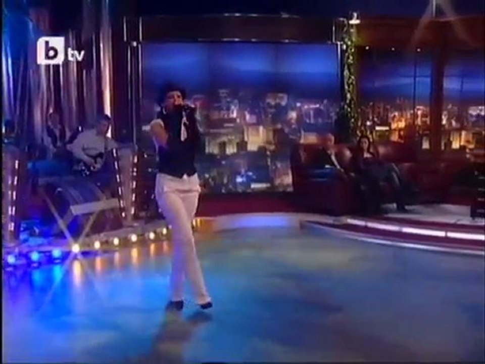 Emanuela - Vsichko Se Vrushta (Live @ Slavi's Show) (HQ)