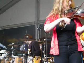 Carlos Nunez et le bagad Keriz