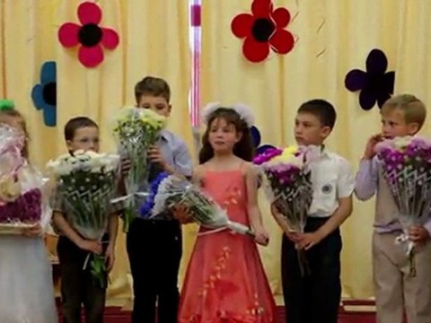 Поздравление в стихах на выпускном для работников детского сада