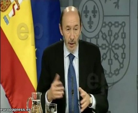 Rubalcaba ve positivo el descenso del paro