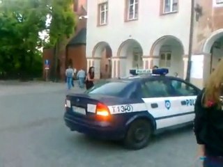 Polizei verhaftet FAIL