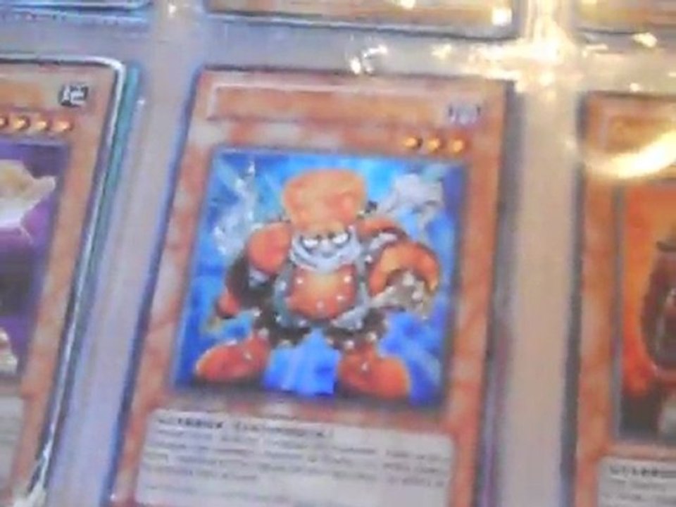 mon classeur de cartes yu gi oh