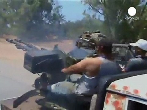 Los rebeldes libios, a 50 kms de Trípoli