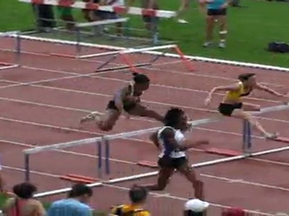 Claudia QUILODRAN-NAUDON - 100m haies (84cm) - Interclubs 2011 2nd tour