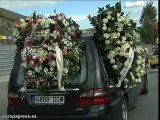 Amigos y familiares acuden al funeral de la panadera