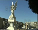 El cementerio de Arenys reune figuras de escultores