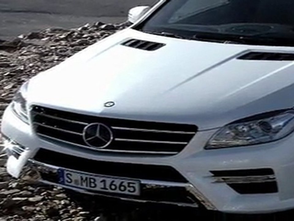 Mercedes-Benz M-Klasse - Deutsch