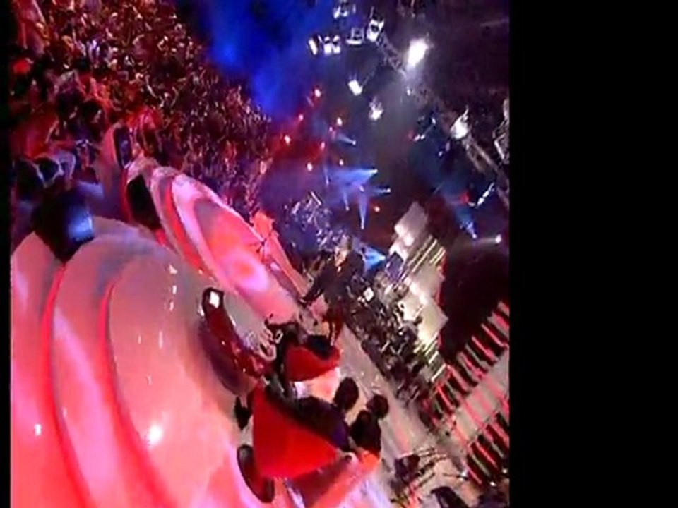 Hülya Avşar - Yıllar Sonra Rastladım (Live @ Bu Şarkı İkimizin)