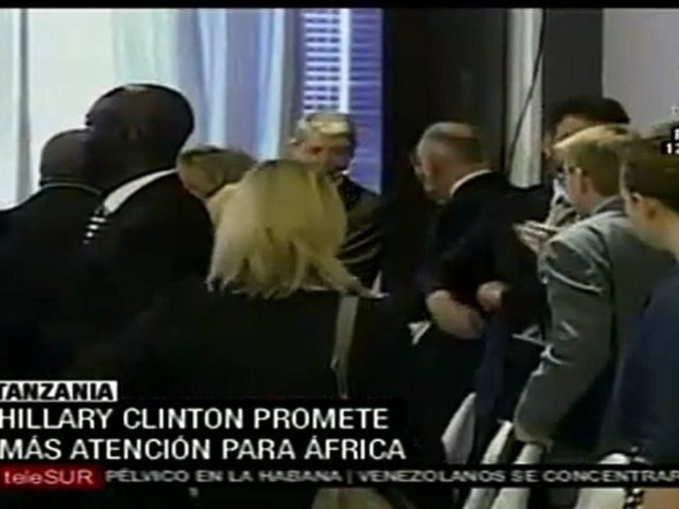 Hillary Clinton promete más atención para África