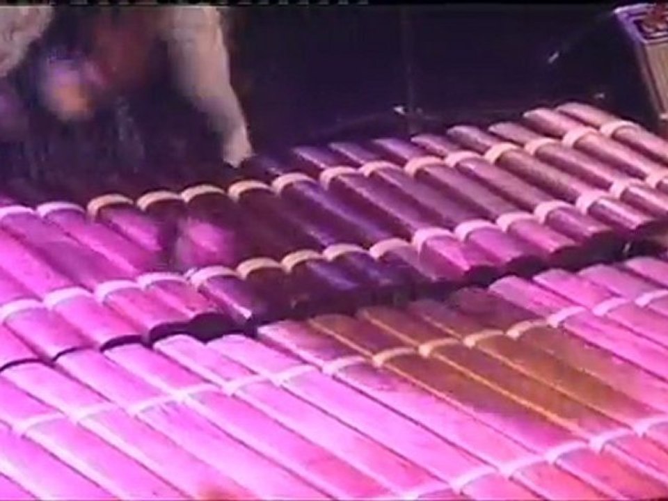 Toumani Diabate's Symmetric Orchestra - Toumani