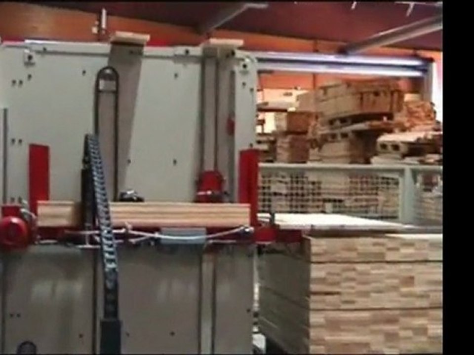 Timme Stapelautomaten GmbH - Mechanisierung einer WEINIG Hobelmaschine