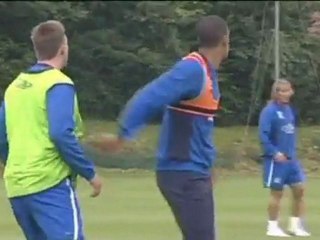 Manchester United verpflichtet Phil Jones