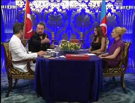 bir insanın diğerine üstünlüğü olmaz. Herkes herkese eşittir. Üstünlük takva iledir