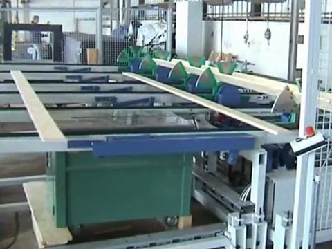 Timme Stapelautomaten GmbH - Mechanisierung einer WEINIG Hobelmaschine