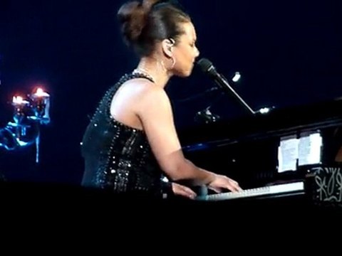 Alicia Keys If I Ain't Got You @ Palais des Congrès (Paris)