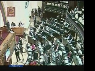 "El Presidente no tiene permiso para seguir fuera"