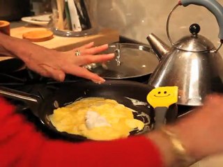 How to make Fabulous Scrambled Eggs by Jessica Harper, The Crabby Cook