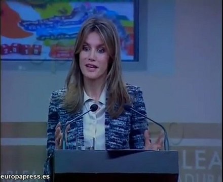 Doña Letizia pide comunicación y educación