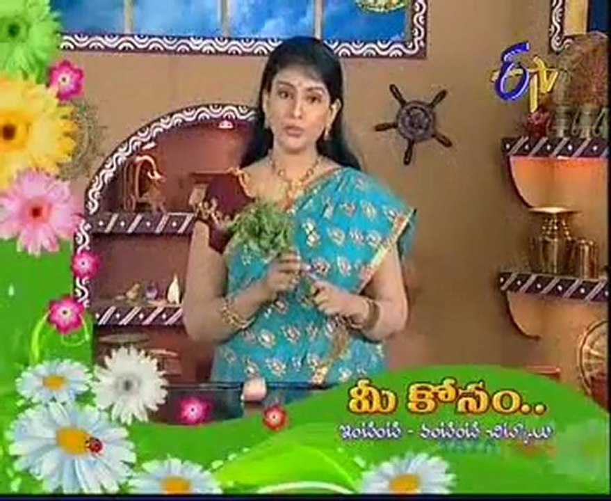 Abhiruchi - Recipes - Chinta Chiguru Nuvvu Pappu Kura, Atukula Vada & Mangai Pachadi - 04