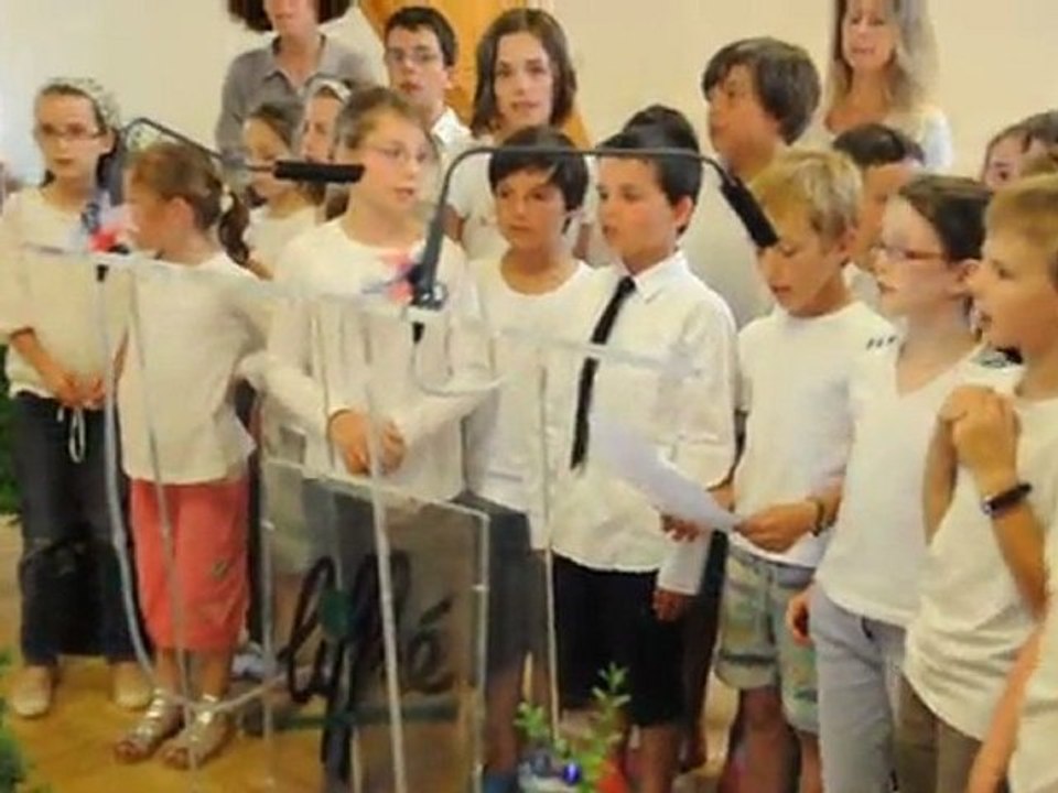 Remise des prix du concours scolaire de la résistance et de la déportation, le 8 juin 2011 à Liffré