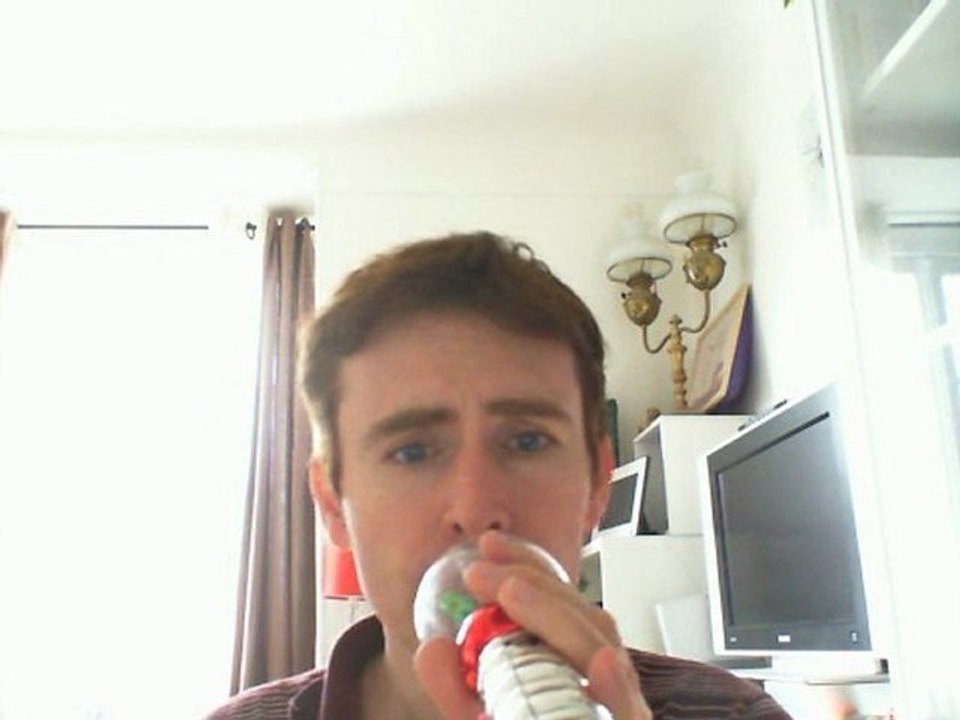 Wiwi égratigne "entre elle et moi" de Claude Michel Schonberg