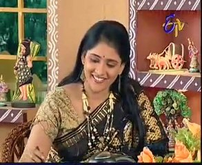 Abhiruchi - Recipes - Vankaya Pachi Senagapappu, Tomato Kobbari Lavuju & Tamalapaku Bajjilu - 01