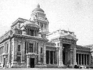 Palais de Justice de Bruxelles : de l'échafaud à l'échafaudage!
