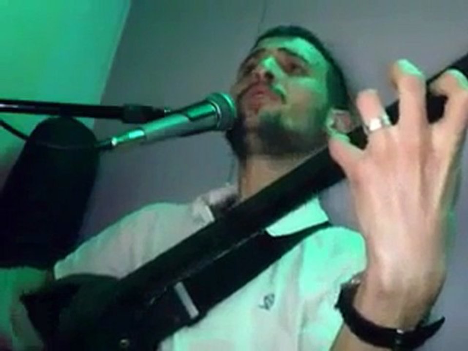 Arada Bir / WwW.SesLiKadRo.De Sesli Chat Sitesi