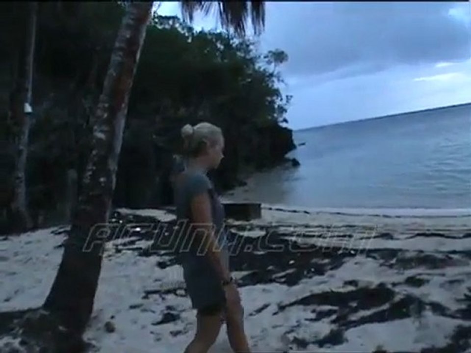 Yalnız Kalan Taçminin Zor Anları [CM]