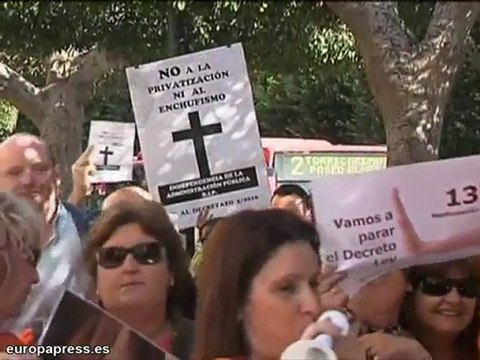 Funcionarios y delegados se manifiestan