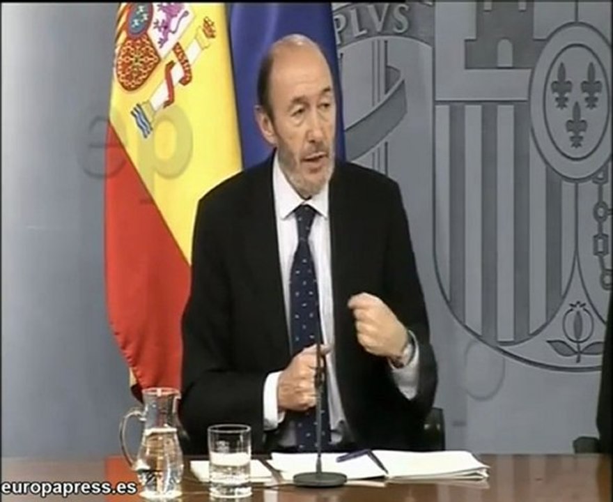 Rubalcaba discrepa, no linchará a Eguiguren