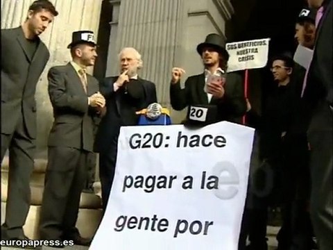 Activistas se manifiestan contra el G20