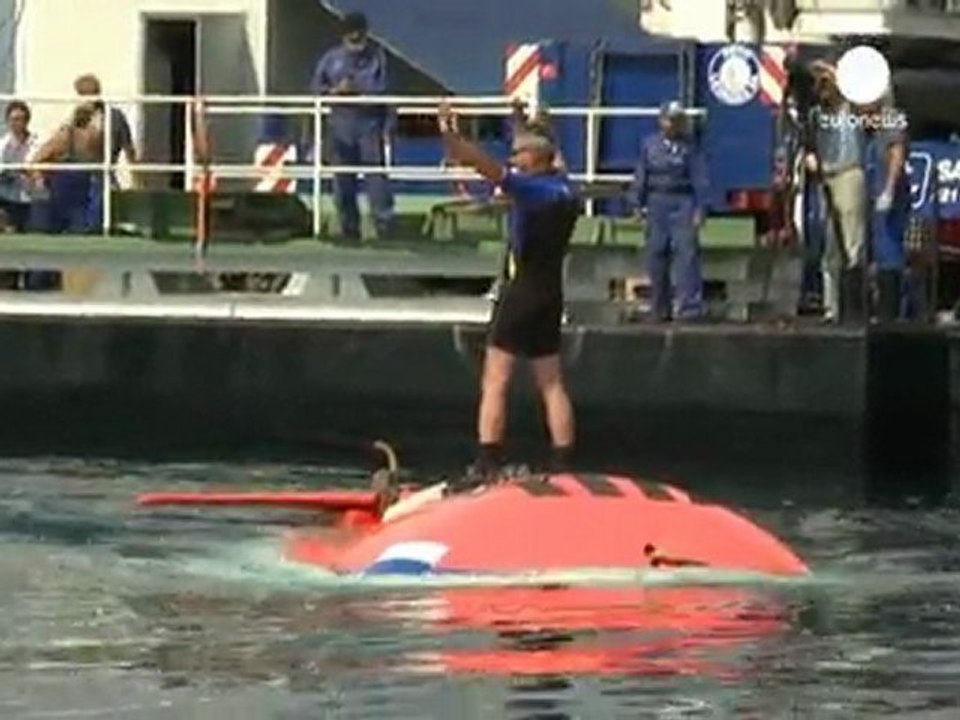 Submarines to explore Lake Geneva