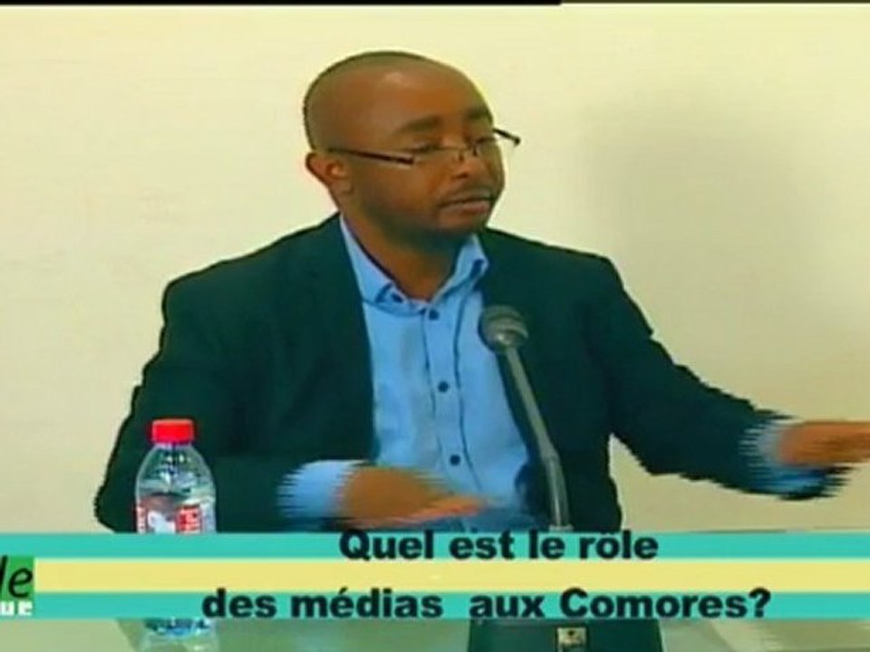 Quel est le rôle des médias aux Comores? 1/2