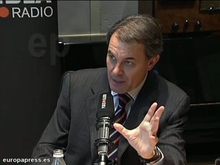 Mas descarta pactar con el PP