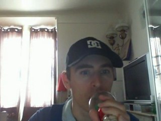 Wiwi égratigne "look up"