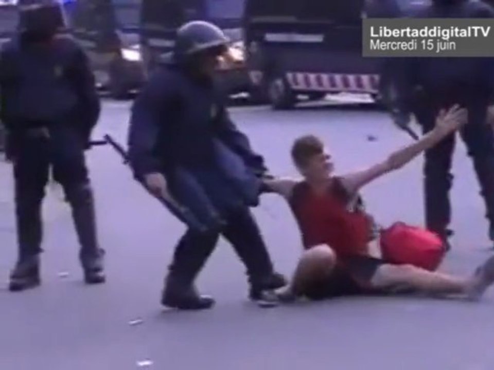 Espagne: évacuation des "indignés" à Barcelone